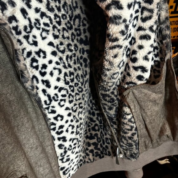 JOHN VARVATOS Faux Leopard Print Bomber "Monteiro" JACKET (sz. IT 48) - Picture 6 of 10